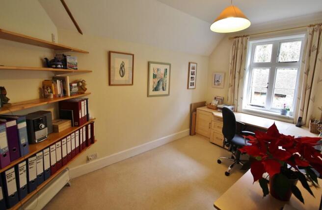 Bedroom 4.JPG