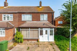 14, Takely End, Basildon SS16 5AZ