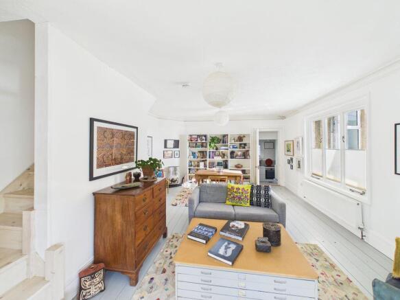 Reception/sitting room