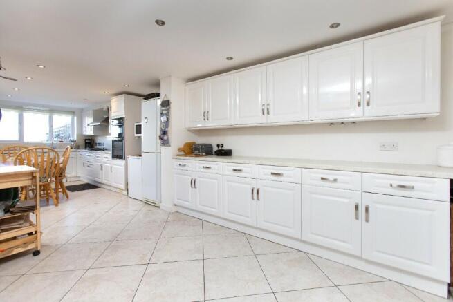 Kitchen/Breakfast Rm