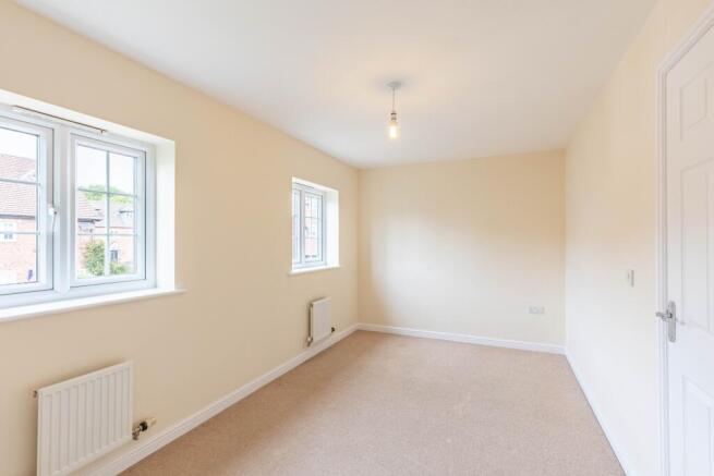 3 bed Town House to rent Image 8