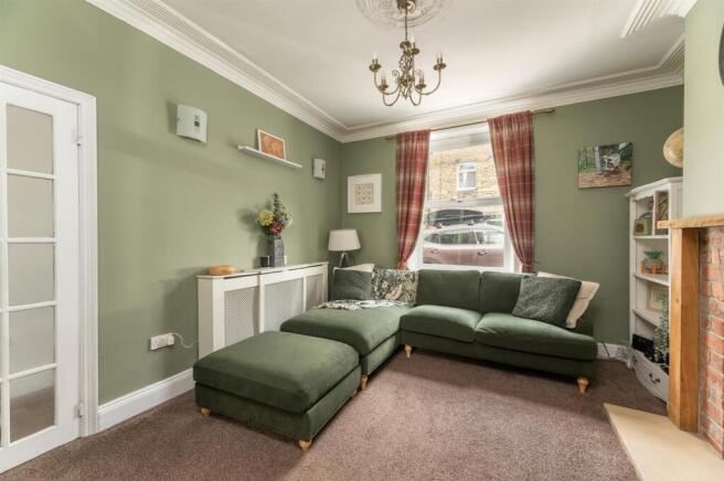 3 bed Terraced for sale Image 6