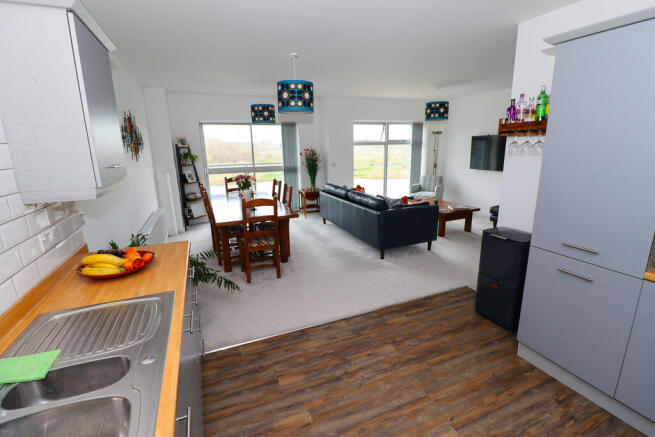 Living/Kitchen