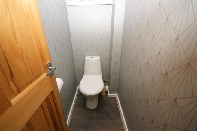 3 bed Terraced to rent Image 4