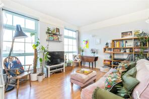 Flat 8, 29 Strand Building, Urswick Road, Hackney, London E9 6DW