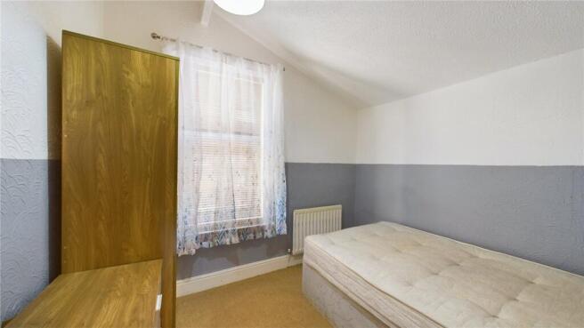 3 bed Terraced for sale Image 9