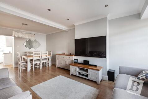 Laburnum Avenue, Hornchurch, RM12