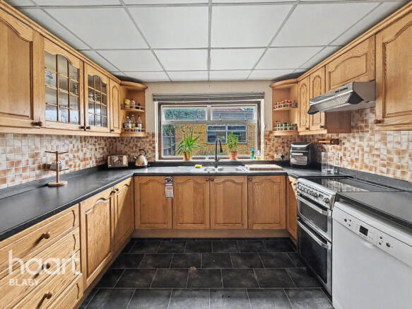4-bed semi-detached on Gwendoline Drive, Leicester, £325,000