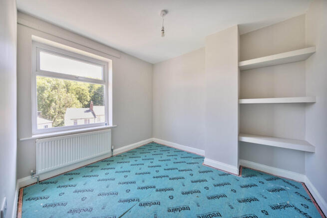 3 bed Semi-Detached for sale Image 11