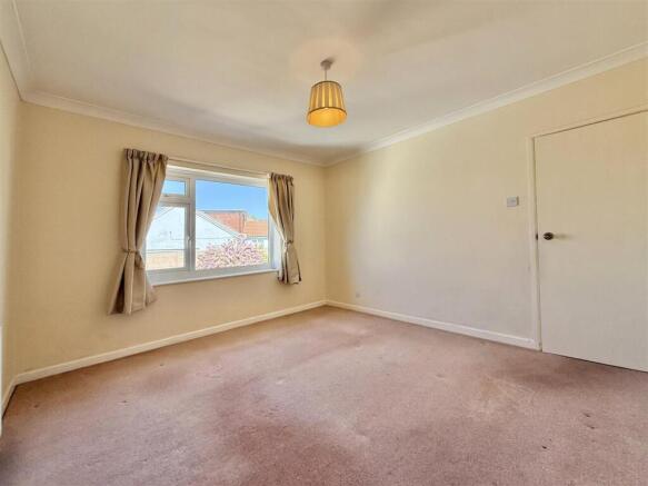 Bedroom 1.jpeg
