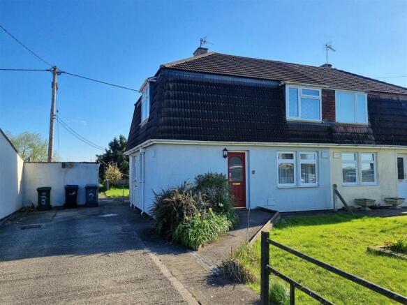 3 Holbrook Vale - Front.jpg