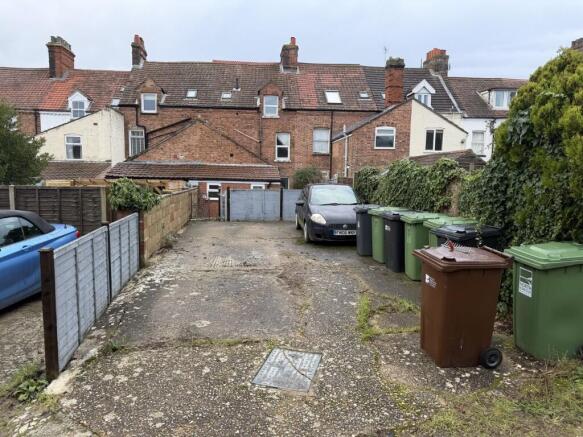 2  Medium  T202602041109.jpg