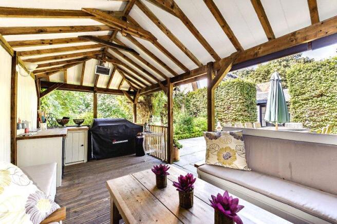 Alfresco Party Room