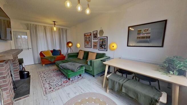 queenswood-drive-living-room-3.jpg