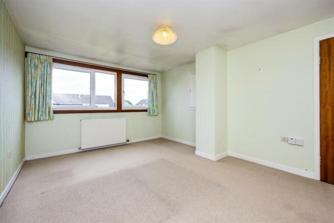 33_BUCHANAN_DRIVE_LENZIE_021.JPG