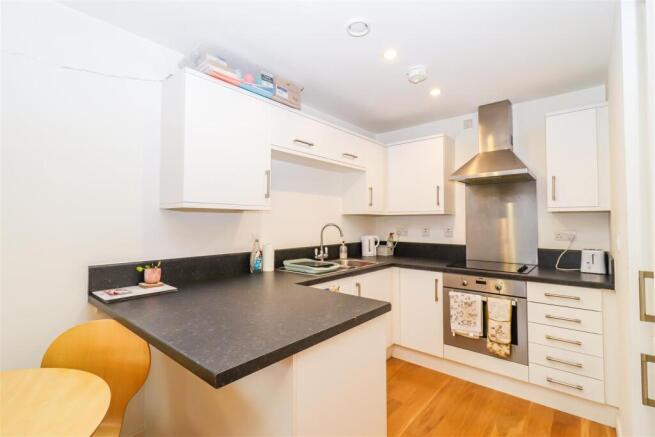 KITCHEN/DINER/LOUNGE