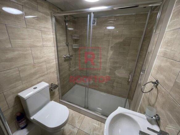 back-brudenell-grove-ls6-1fs-1059256