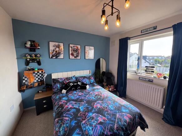 3 bed Semi-Detached for sale Image 7