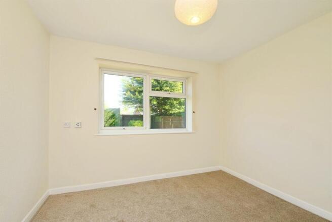 2 bed Retirement Property for sale Image 10