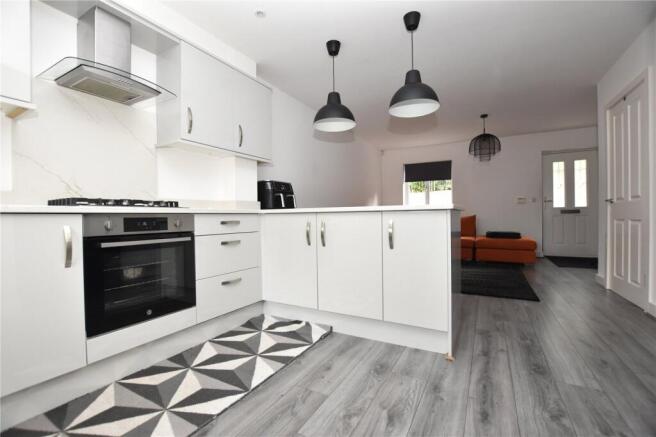3 bed Terraced for sale Image 2