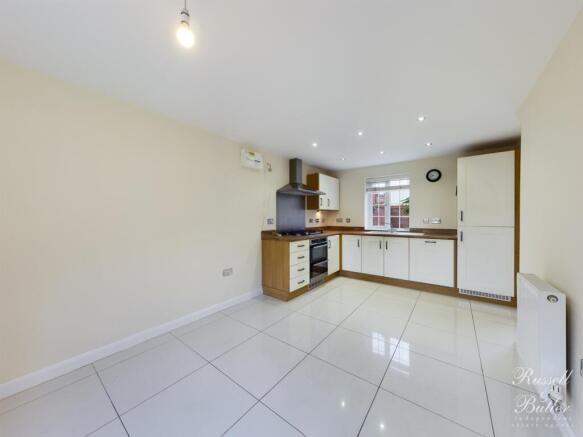 CAM00829P1-PR0056-STILL03