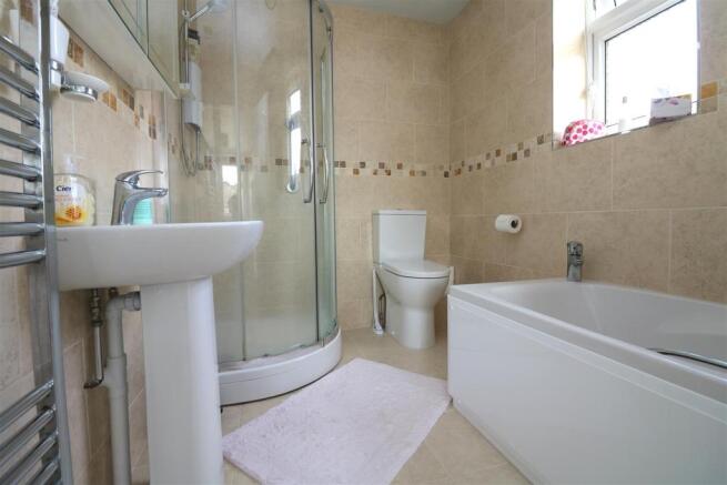 Ensuite Bath/Shower Room