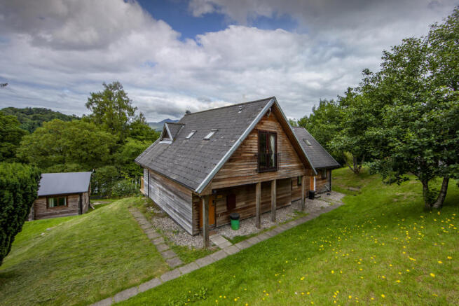 1Z6E0626 Culzean exterior