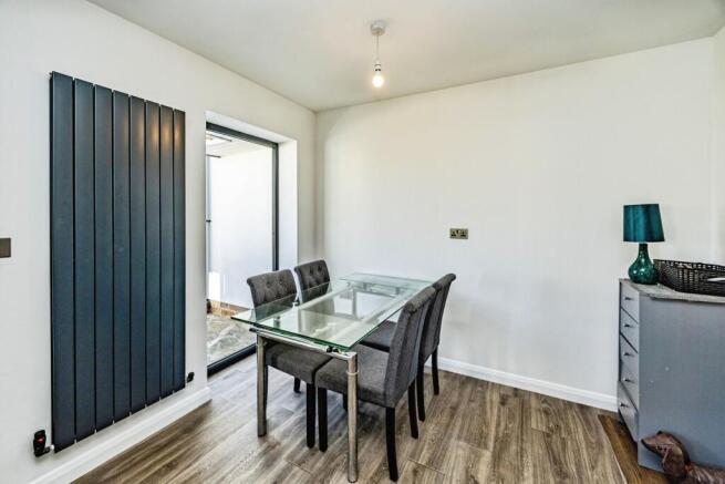 2 bed Bungalow for sale Image 6