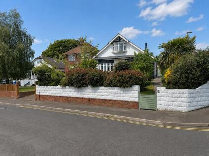 Hunt Road, Oakdale , Poole, BH15