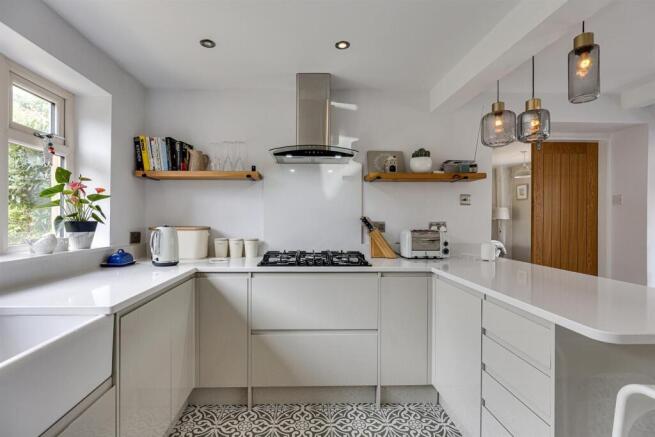 3 bed Semi-Detached for sale Image 5