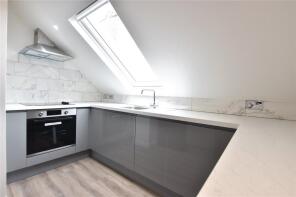 Flat 4, 87, Brighton Road, Purley CR8 4HD