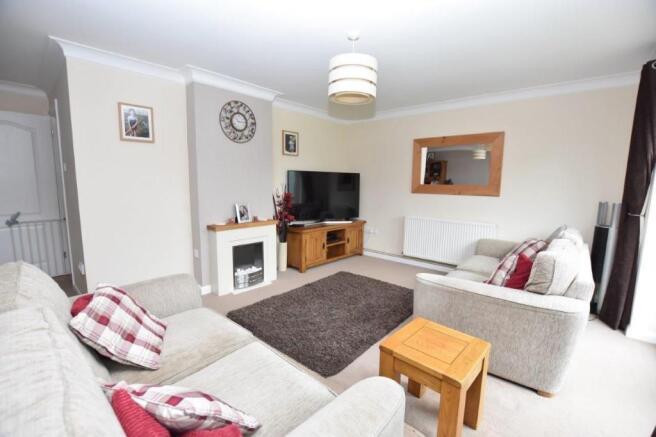 Lounge/dining room