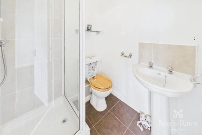 3 bed Terraced to rent Image 6