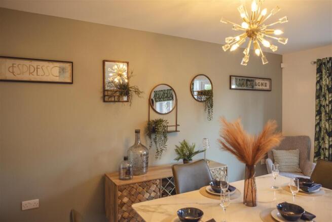 OPEN PLAN LIVING KITCHEN