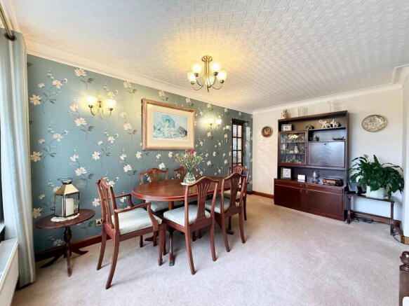 4 bed Detached for sale Image 7