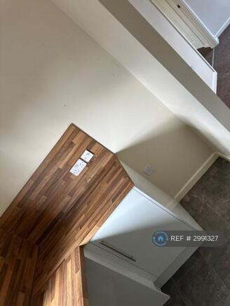 1 bed Flat to rent Image 4