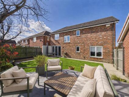 Hadrian Wynd, Wallsend