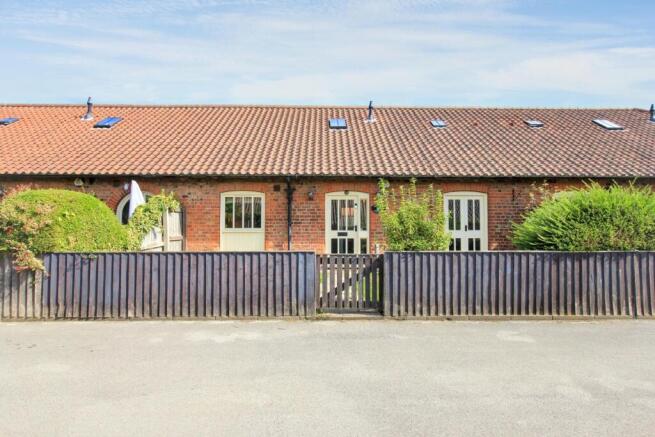 4 bed Terraced for sale in patrington haven