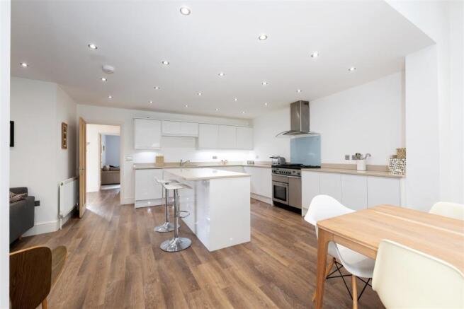 Refitted Open Plan Living/Dining Kitchen