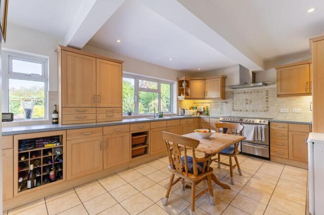 Kitchen/Dining