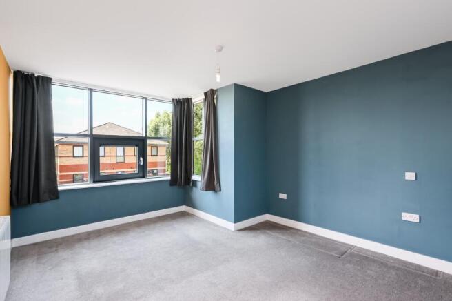 2 bed Flat to rent Image 5