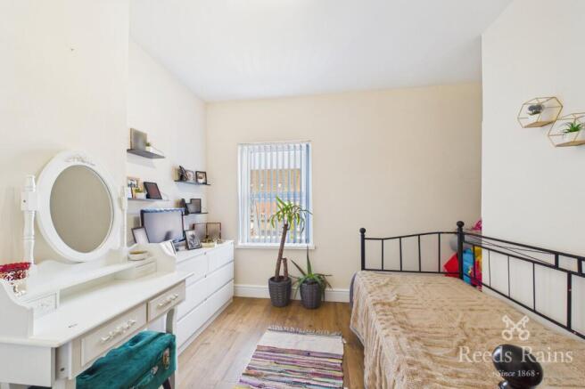 2 bed Semi-Detached for sale Image 9