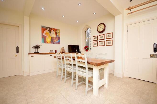 Kitchen Diner