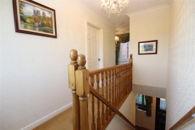 Landing / Stairs