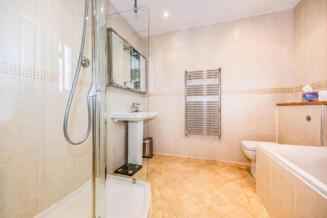 Ensuite