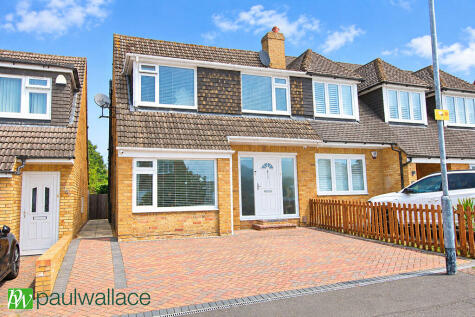 28 Moorhurst Avenue Goffs Oak