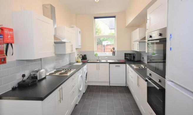 9 bed Terraced for sale Image 4