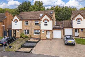 12, Larkspur Close, Hemel Hempstead HP1 2HP
