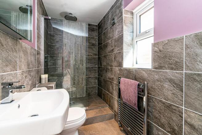 En Suite Shower Room