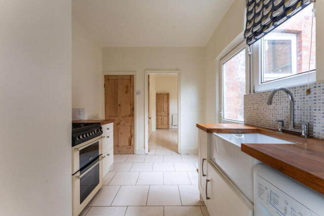 2 bed Terraced for sale Image 6